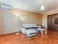 Cнять 2-комнатную квартиру, 58 м², Москва, Адмирала Лазарева ул, 19 - фотография №2