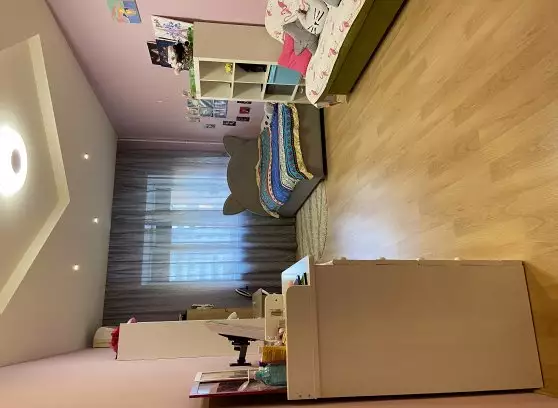 Продажа 3-комнатной квартиры, 130 м²