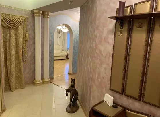 Аренда 2-комнатной квартиры, 90 м²
