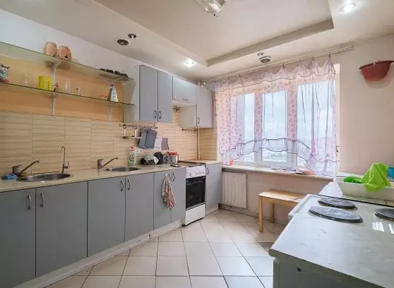 Продажа 1-й комнаты, 246.8 м²
