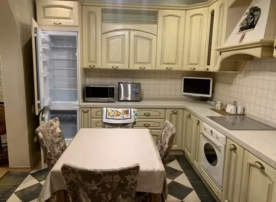 Аренда 2-комнатной квартиры, 90 м²
