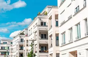 Элитное жилье в Москве раскупают без торга