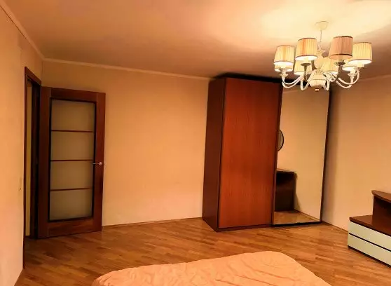 Аренда 2-комнатной квартиры, 90 м²