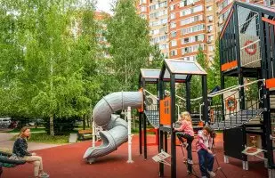 Более тысячи московских дворов привели в порядок в этом году