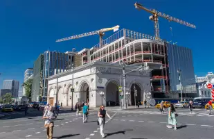 AFI Development завершает фасадные работы на общественно-рекреационном комплексе у метро «Белорусская»